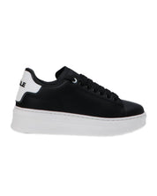 Gaelle Sneakers Addict Leather Black