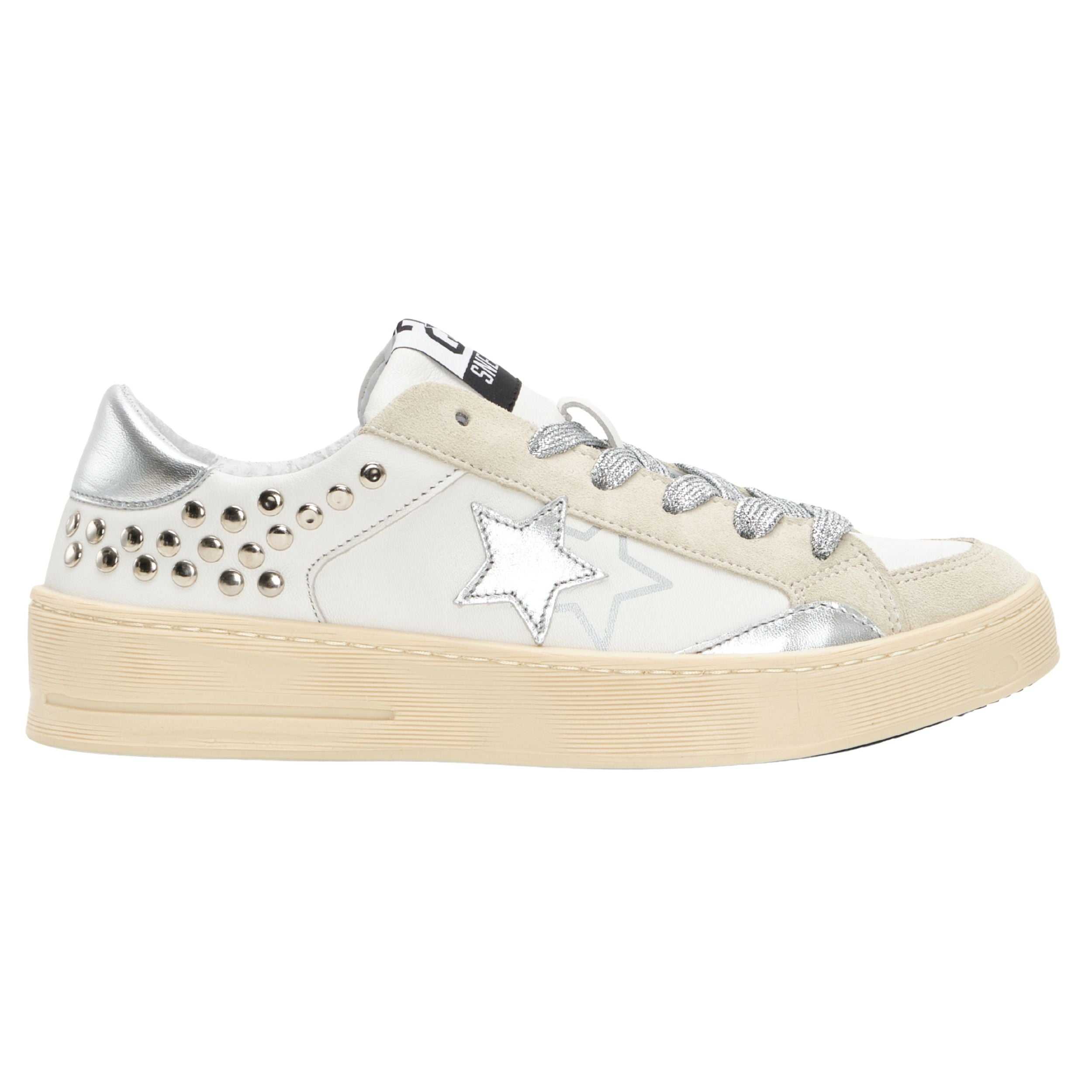 2Star Scarpe Sneakers Made in Italy artigianali Enjoy Star Pelle donna Bianco Borchie