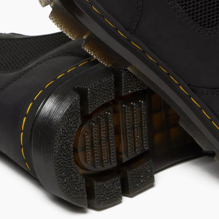 Dr. Martens Stivaletti Embury Black Wyoming in Pelle Nero Uomo