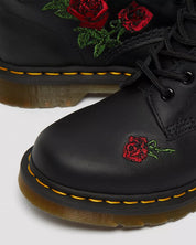 Dr. Martens Stivali Stringati 1460 Vonda Black Softy T in Pelle Nero Donna