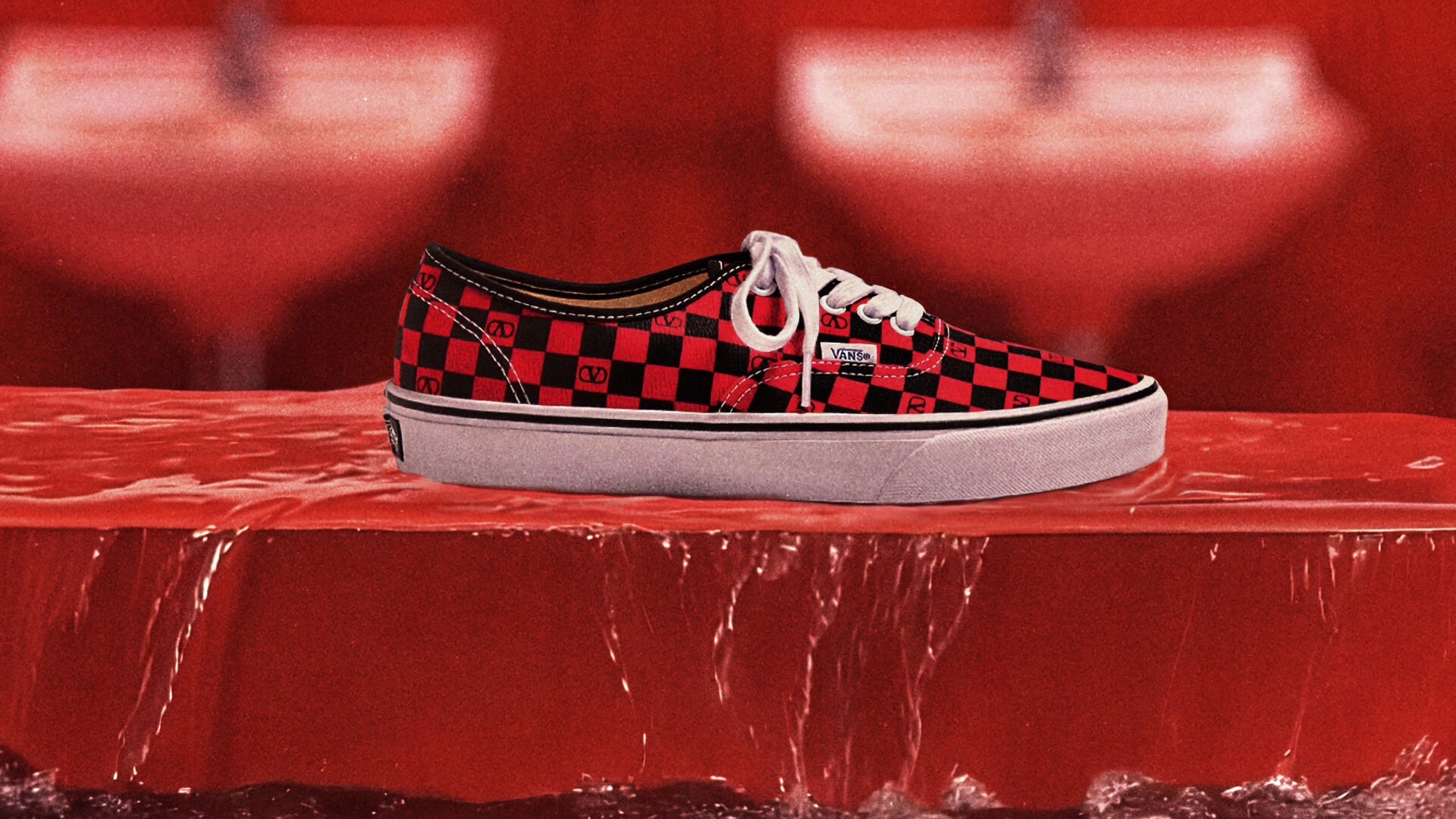250912_vans_HP_Valentino_desk_v3.jpg