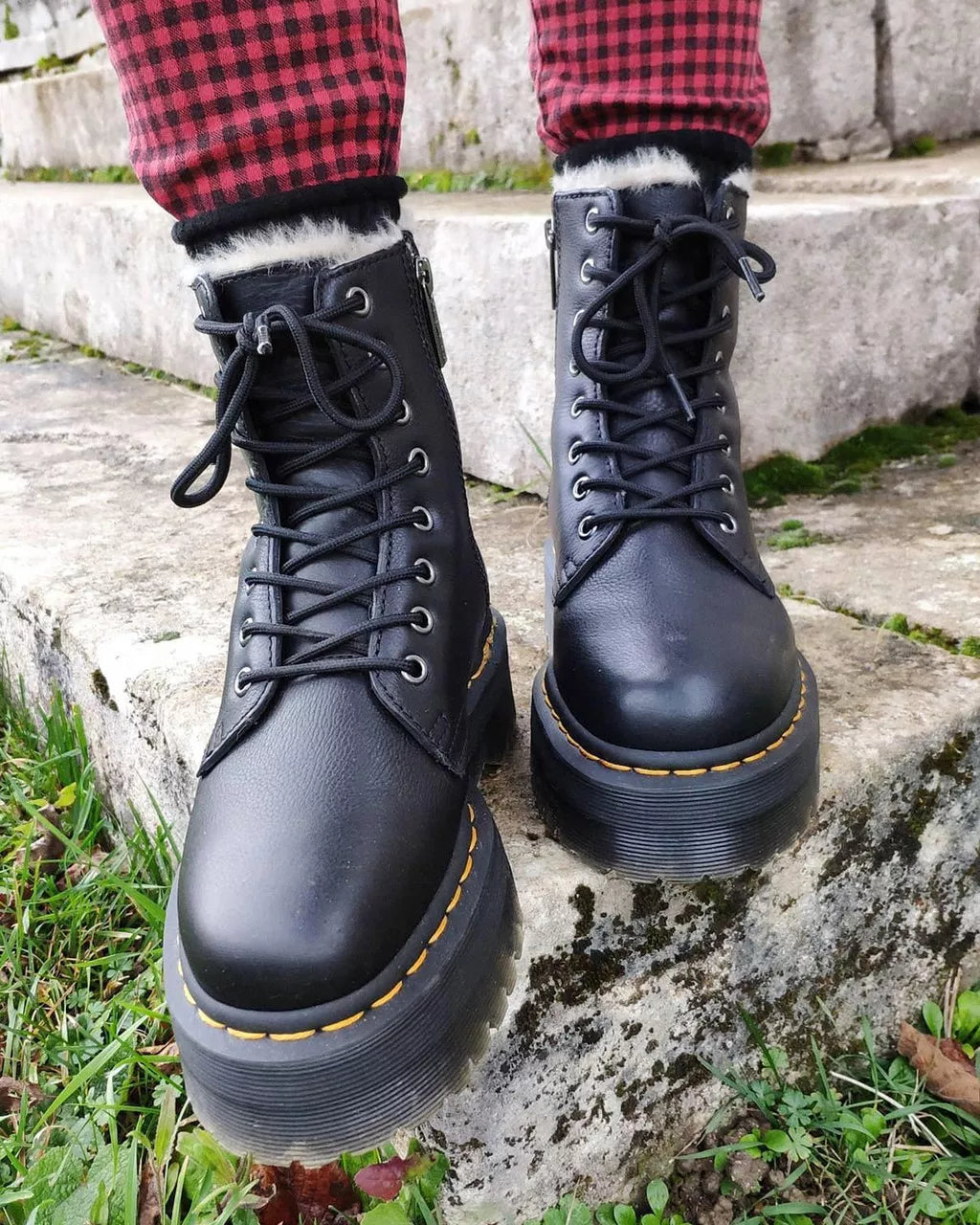 Dr. Martens Stivale Stringato Jadon FL Black Pisa in Pelle Nero Donna