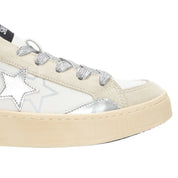 2Star Scarpe Sneakers Made in Italy artigianali Enjoy Star Pelle donna Bianco Borchie
