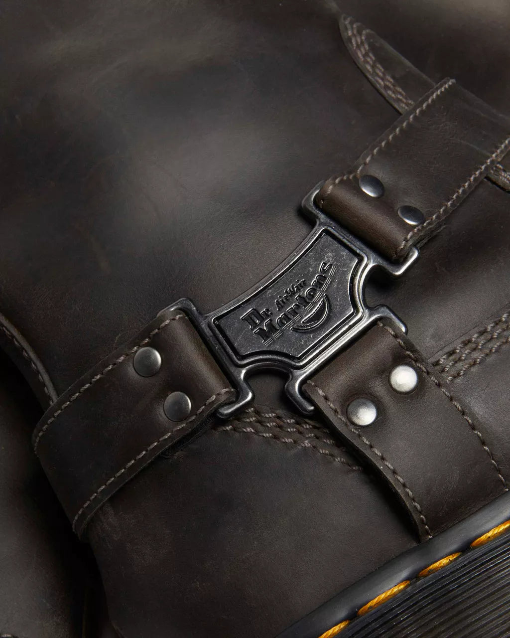 Dr. Martens Stivali Alti Anistone HI Burnished Waxy Pull Up in Pelle Grigio Antracite Unisex