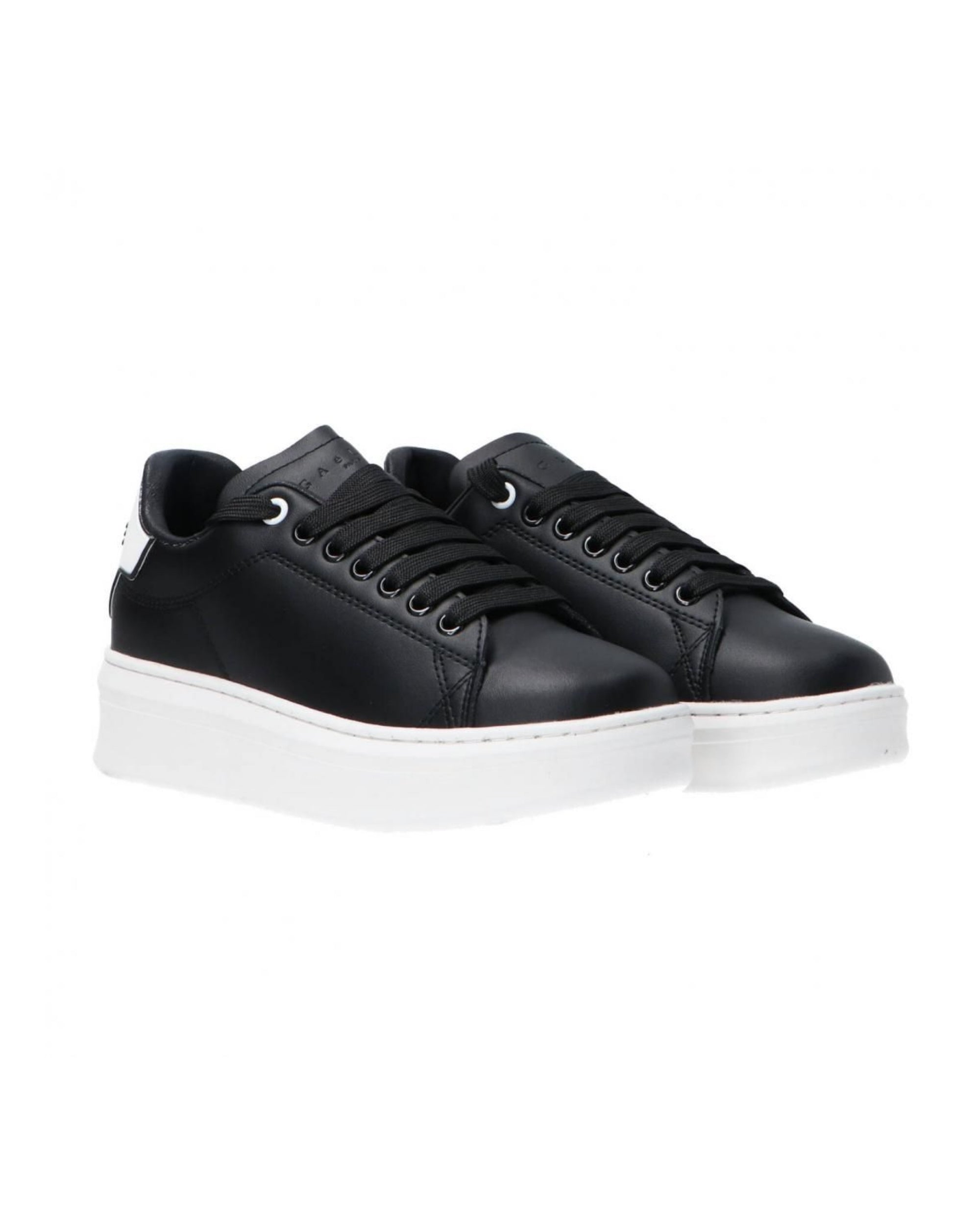 Gaelle Sneakers Addict Leather Black