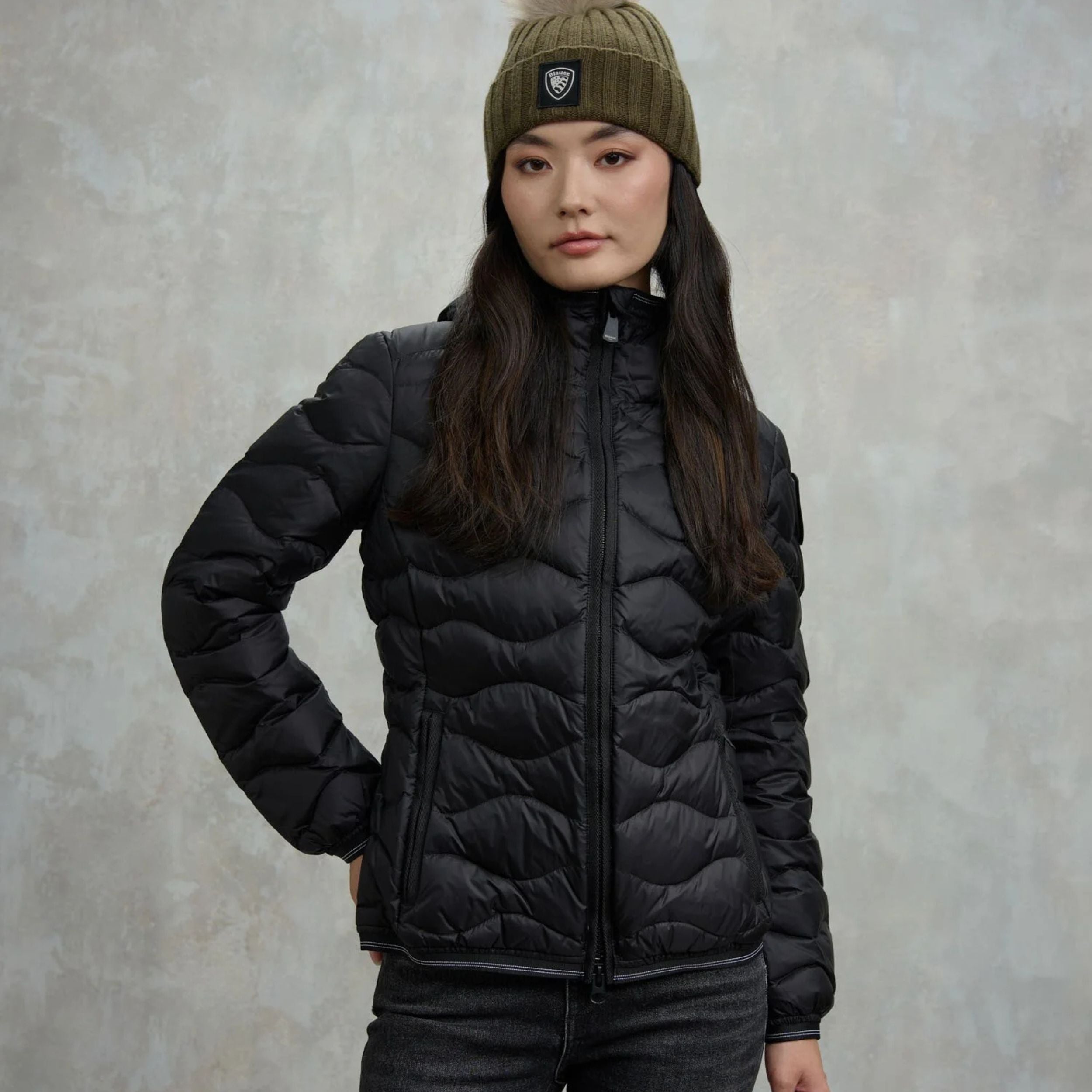 Blauer Giubbino Corto Imbottito Camelia Nero Interno Beige Donna