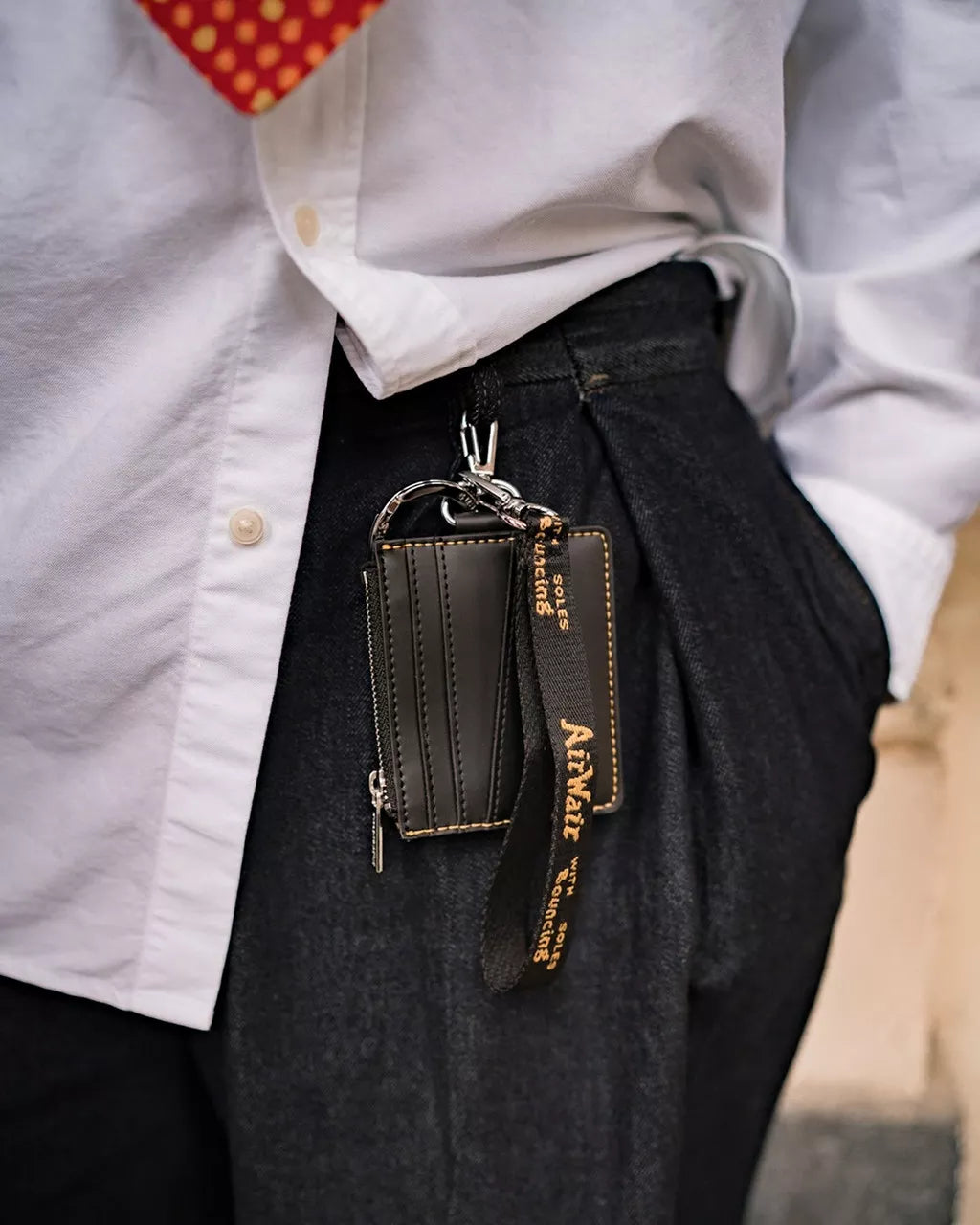 Dr. Martens Portacarte Black Kiev Pelle Nero Unisex con Portachiavi