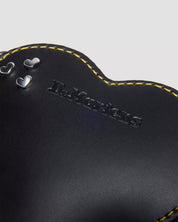 Dr. Martens Micro Borsa a mano Heart Black Kiev 11x10 cm Pelle Nero con Portachiavi