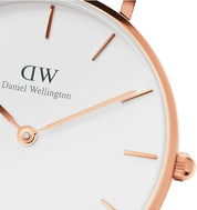 Daniel Wellington orologio petite 28mm 316L cinturino dover bianco