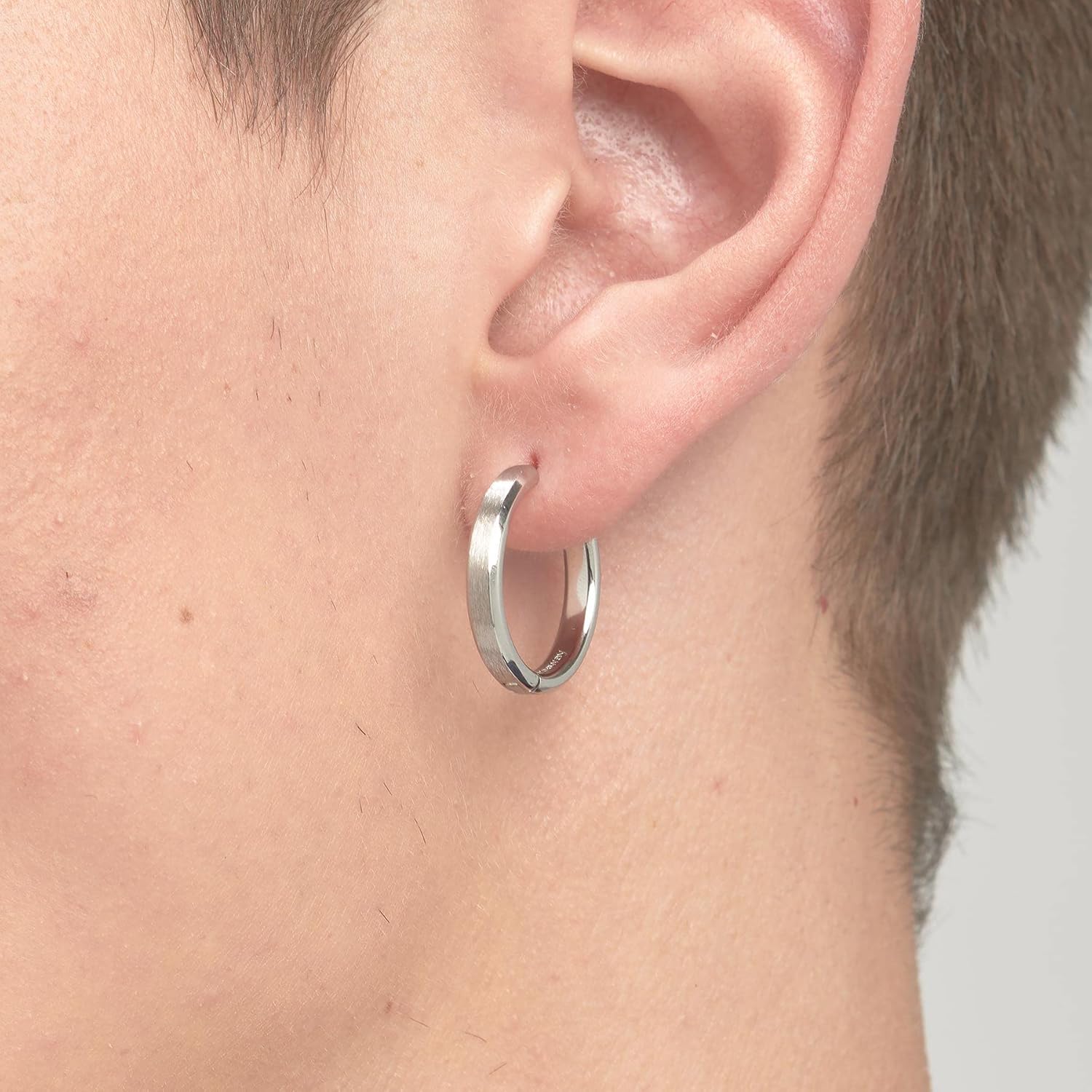 Brosway Orecchino Uomo In Acciaio silver cerchio anello - Collezione Ink - BIK102