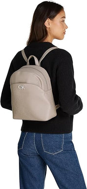 Calvin Klein Zaino beige logo all over donna zainetto 15 litri