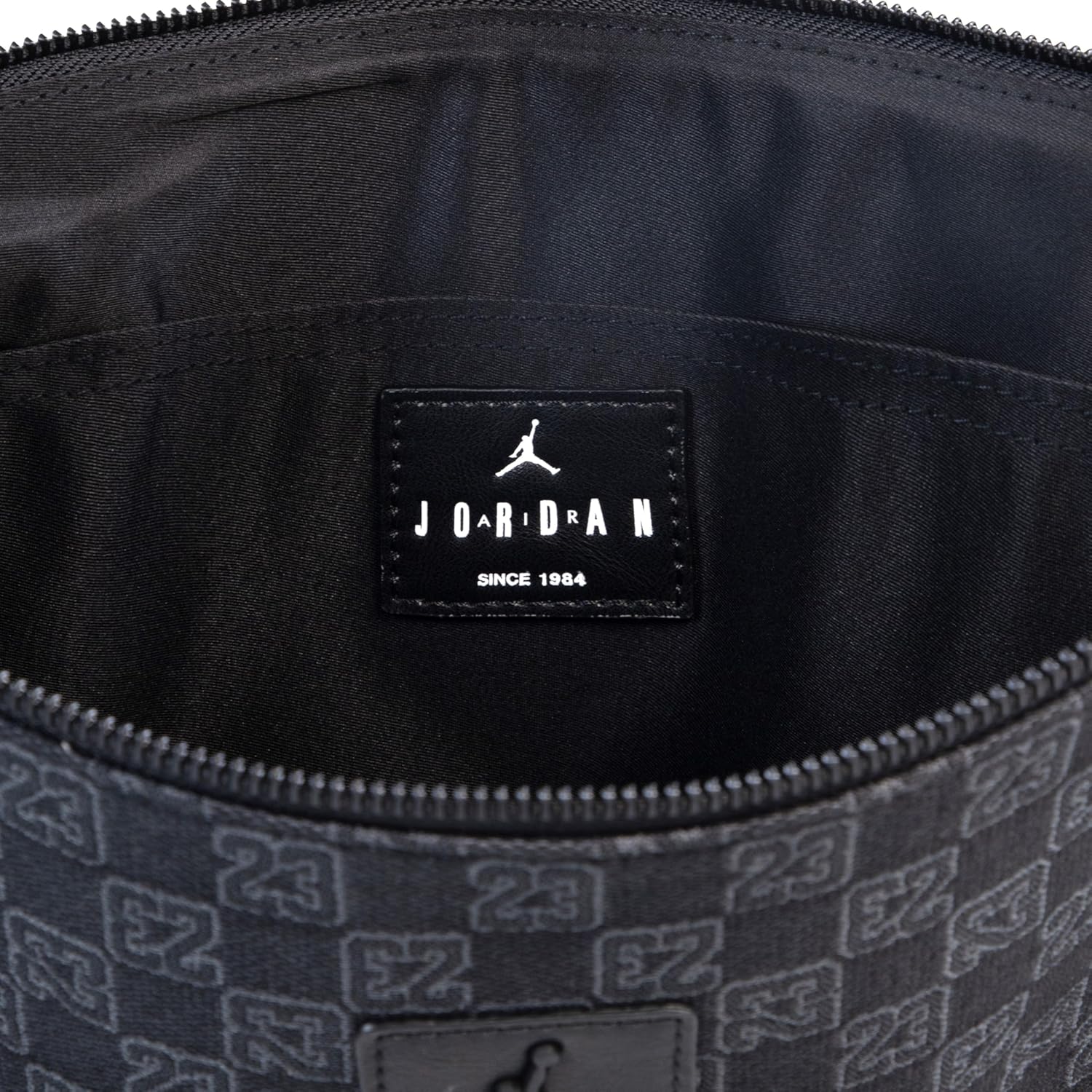 Jordan borsello clutch polsiera uomo donna monogram logo all over 26x34x2 cm