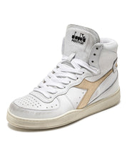 Diadora Heritage Pelle Premium Stone Wash Ceratura Naturale Bianco Donna
