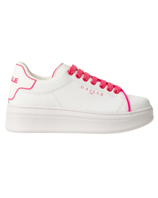 Gaelle Paris Sneakers Addict in Pelle con Patch in Rubber Viola