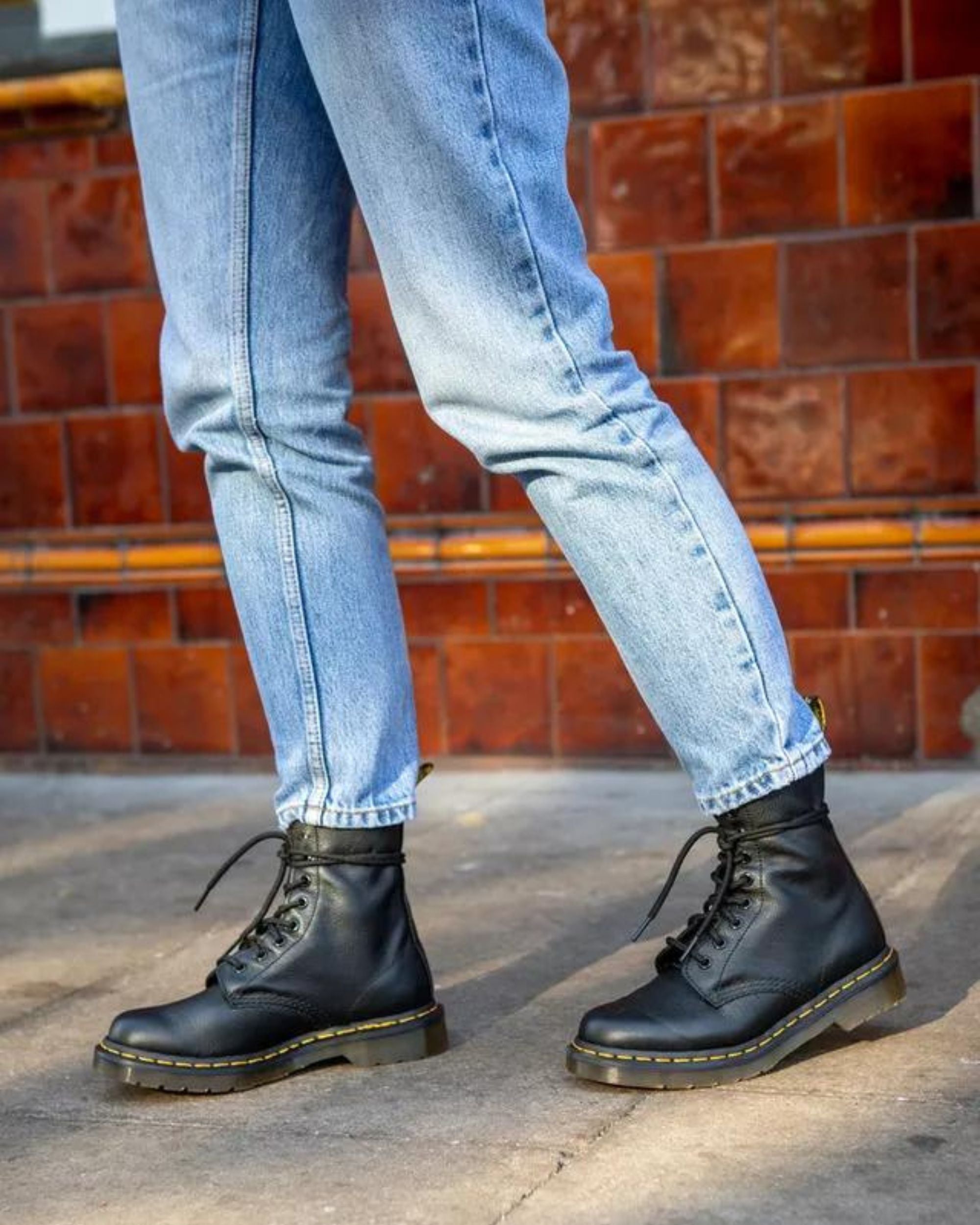 Boots Dr Martens Core Pascal Dr Martens Black Virginia Dr Martens