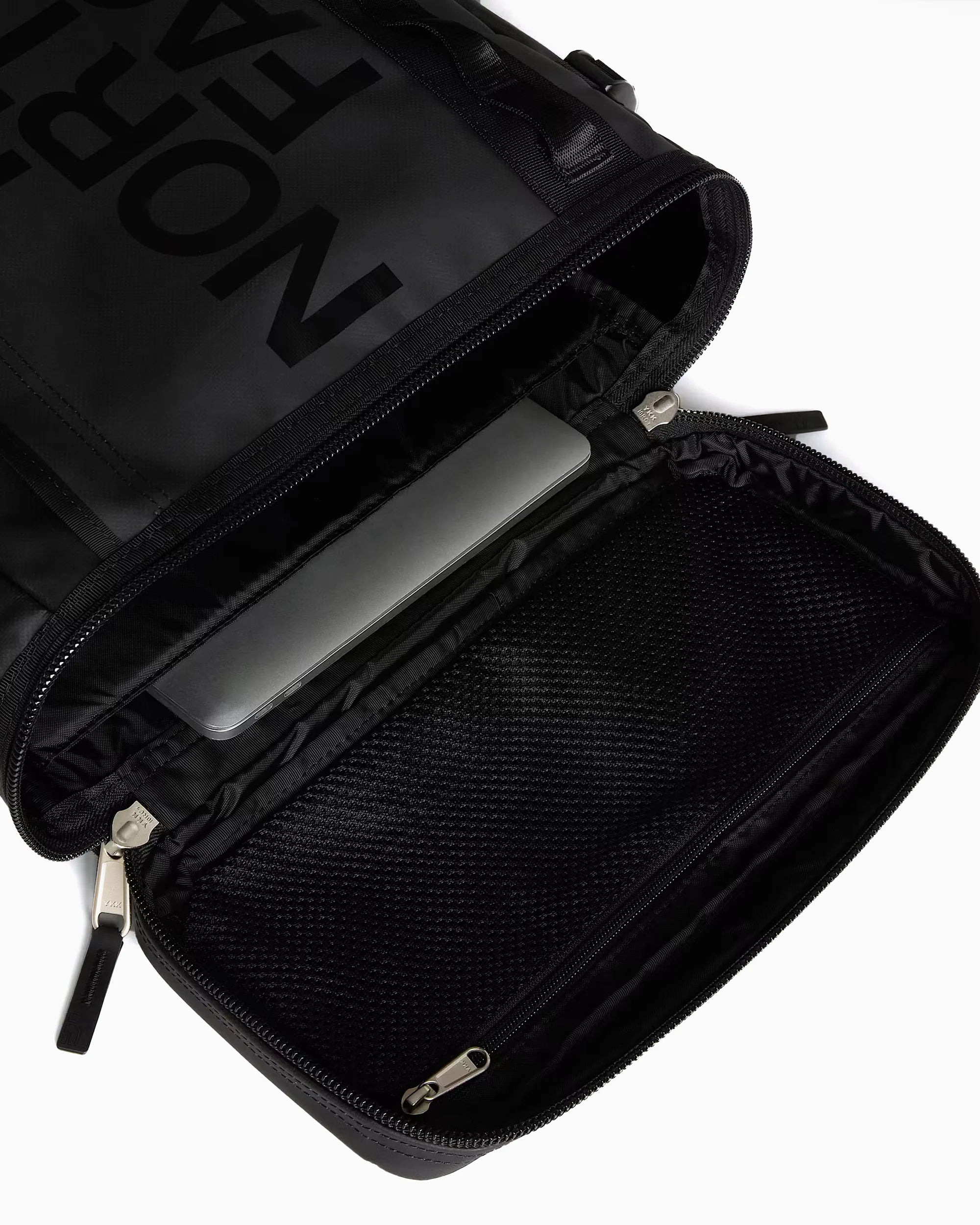 The North Face Zaino Base Camp Fuse Box 30L in Poliestere Nero Nero Unisex