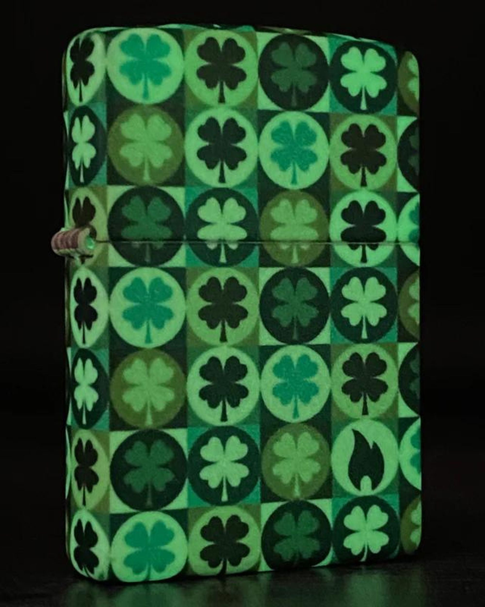 Zippo Windproof Refillable Made In Usa Glows In The Dark Silver Unisex